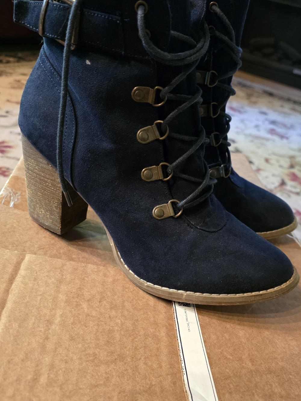Women's Lace-Up Block Heel Ankle Boots - Navy